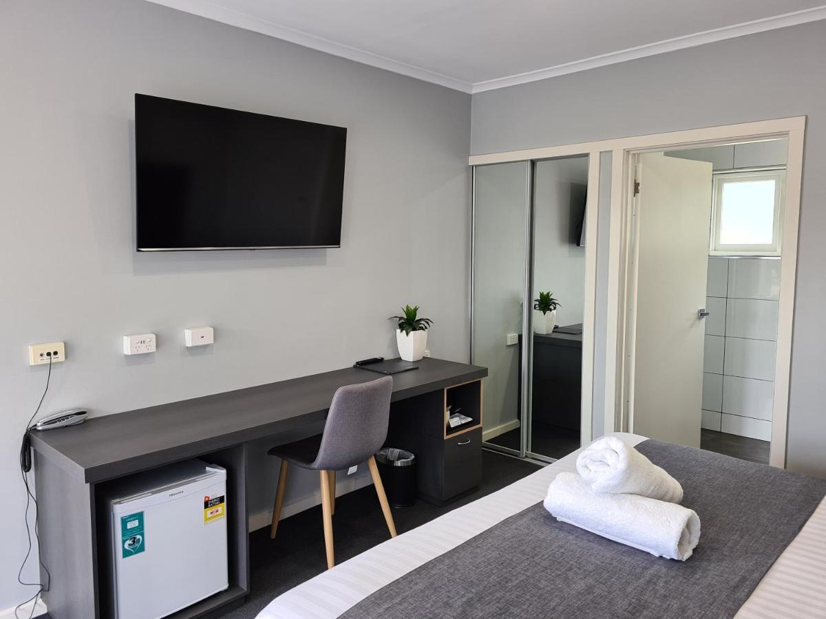 Beachway Motel Ulverstone Exteriör bild