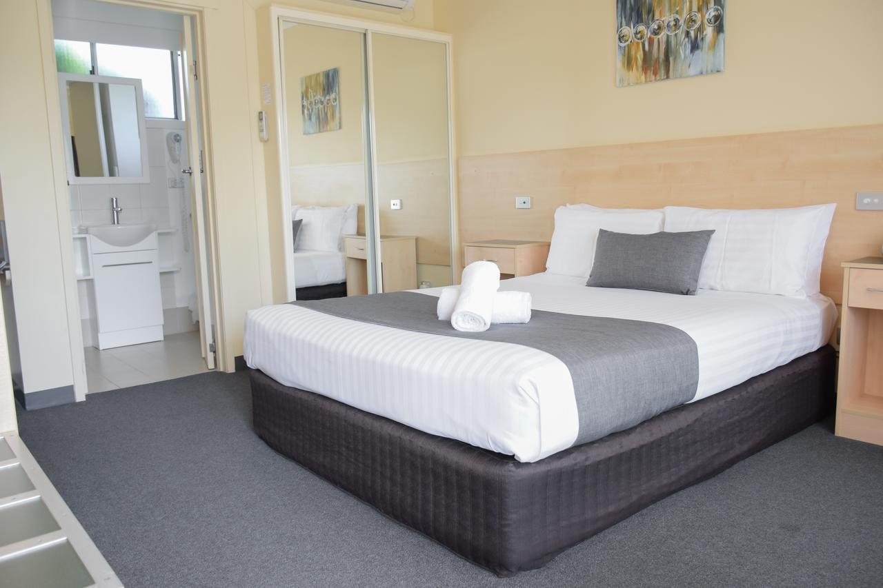 Beachway Motel Ulverstone Exteriör bild