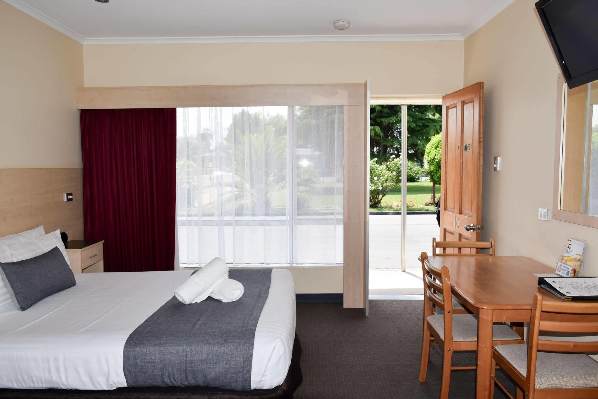 Beachway Motel Ulverstone Exteriör bild