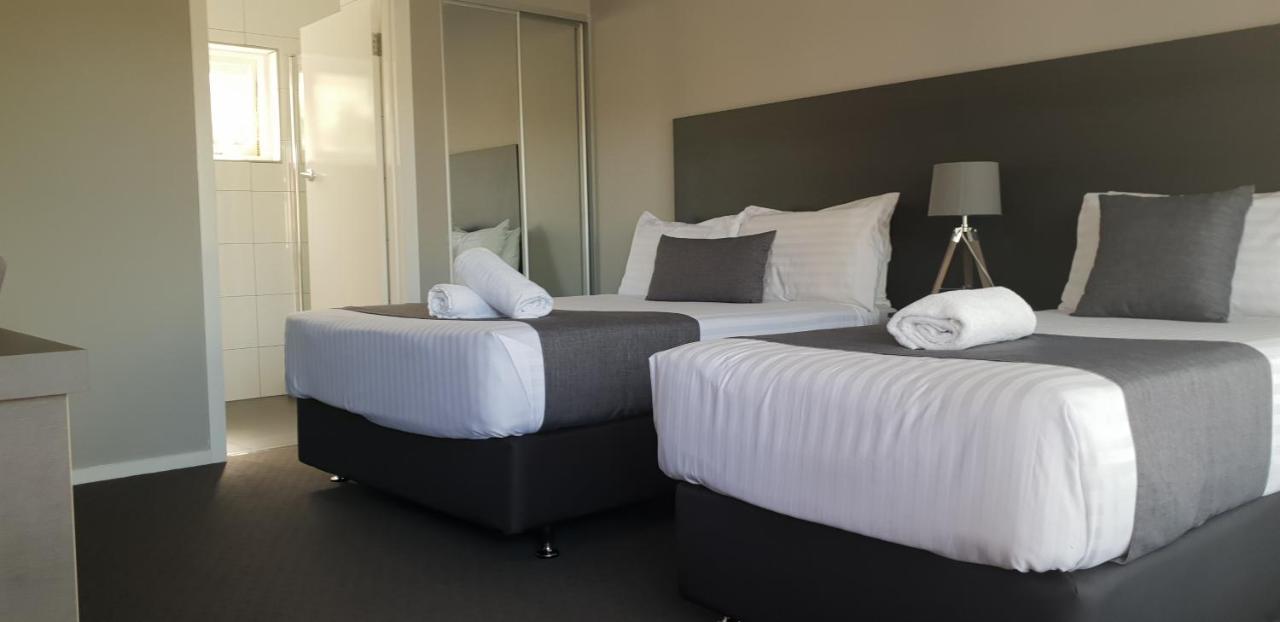 Beachway Motel Ulverstone Exteriör bild